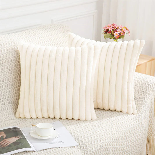 Housse de coussin en fourrure